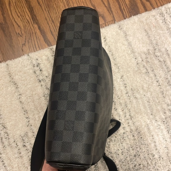 Louis Vuitton Damier Graphite crossbody - Picture 12 of 14